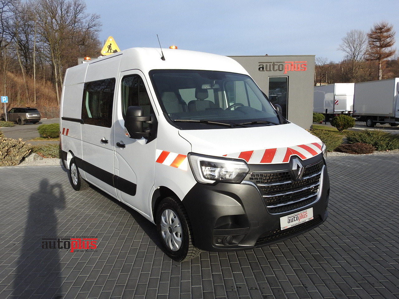 RENAULT MASTER BOX DELIVERY VAN 7 SEATS CRUISE CONTROL AIR CONDITIONING LED LIGHTS  135HP - Panel van: picture 1 RENAULT MASTER BOX DELIVERY VAN 7 SEATS CRUISE CONTROL AIR CONDITIONING LED LIGHTS  135HP - Panel van: picture 1