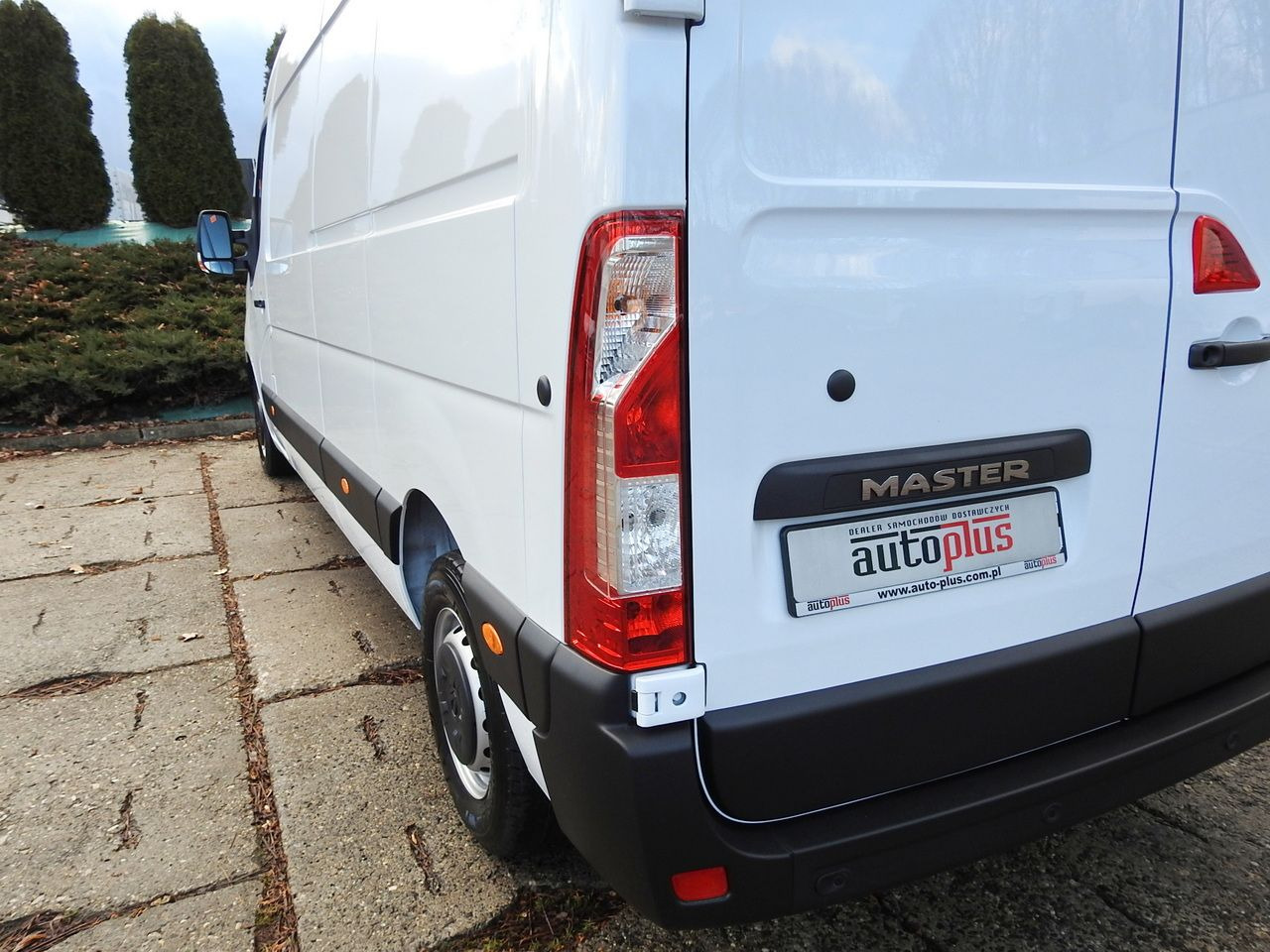 Refrigerated van RENAULT MASTER NEW REFRIGERATOR VAN -10*C AIR CONDITIONING MANUFACTURERS 135HP: picture 16 Refrigerated van RENAULT MASTER NEW REFRIGERATOR VAN -10*C AIR CONDITIONING MANUFACTURERS 135HP: picture 16