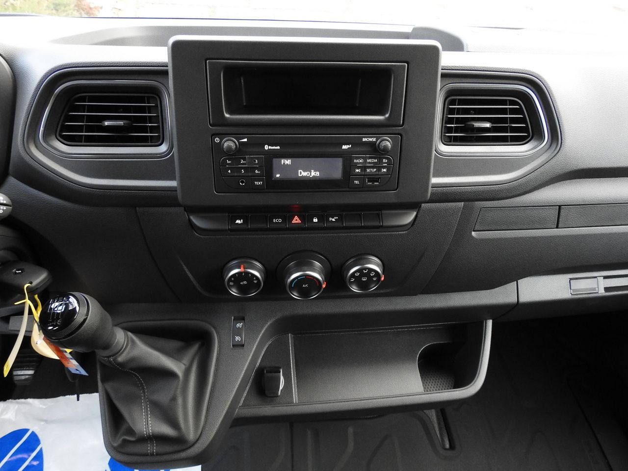 Refrigerated van RENAULT MASTER NEW REFRIGERATOR VAN -10*C AIR CONDITIONING MANUFACTURERS 135HP: picture 35 Refrigerated van RENAULT MASTER NEW REFRIGERATOR VAN -10*C AIR CONDITIONING MANUFACTURERS 135HP: picture 35