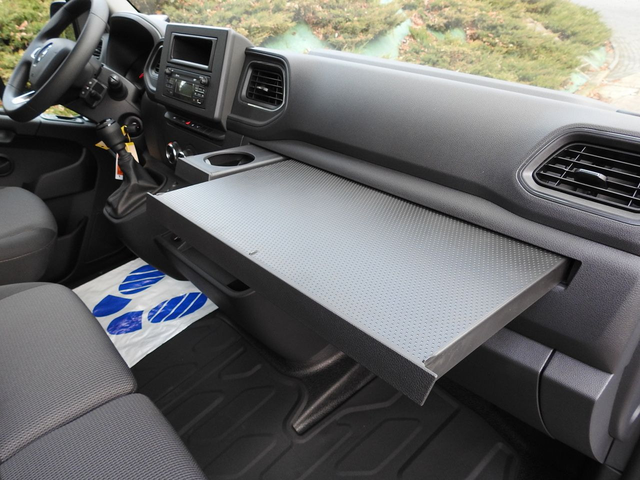 Refrigerated van RENAULT MASTER NEW REFRIGERATOR VAN -10*C AIR CONDITIONING MANUFACTURERS 135HP: picture 40 Refrigerated van RENAULT MASTER NEW REFRIGERATOR VAN -10*C AIR CONDITIONING MANUFACTURERS 135HP: picture 40