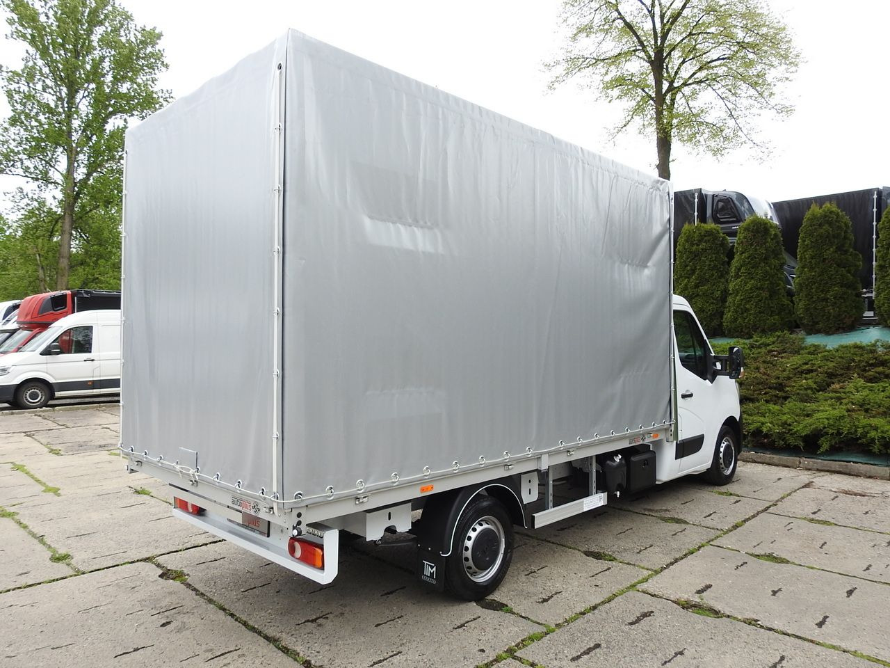 Lease a RENAULT MASTER NEW TARPAULIN 8 PALLETS CRUISE CONTROL LED LIGHTS AIR CONDITIONING 165HP RENAULT MASTER NEW TARPAULIN 8 PALLETS CRUISE CONTROL LED LIGHTS AIR CONDITIONING 165HP: picture 13 Lease a RENAULT MASTER NEW TARPAULIN 8 PALLETS CRUISE CONTROL LED LIGHTS AIR CONDITIONING 165HP RENAULT MASTER NEW TARPAULIN 8 PALLETS CRUISE CONTROL LED LIGHTS AIR CONDITIONING 165HP: picture 13