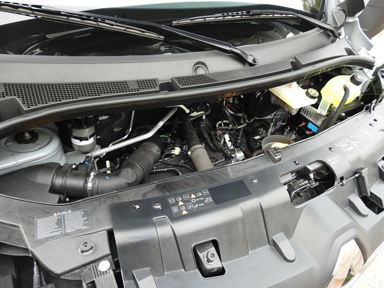 Lease a RENAULT MASTER NEW TARPAULIN 8 PALLETS CRUISE CONTROL LED LIGHTS AIR CONDITIONING 165HP RENAULT MASTER NEW TARPAULIN 8 PALLETS CRUISE CONTROL LED LIGHTS AIR CONDITIONING 165HP: picture 27 Lease a RENAULT MASTER NEW TARPAULIN 8 PALLETS CRUISE CONTROL LED LIGHTS AIR CONDITIONING 165HP RENAULT MASTER NEW TARPAULIN 8 PALLETS CRUISE CONTROL LED LIGHTS AIR CONDITIONING 165HP: picture 27