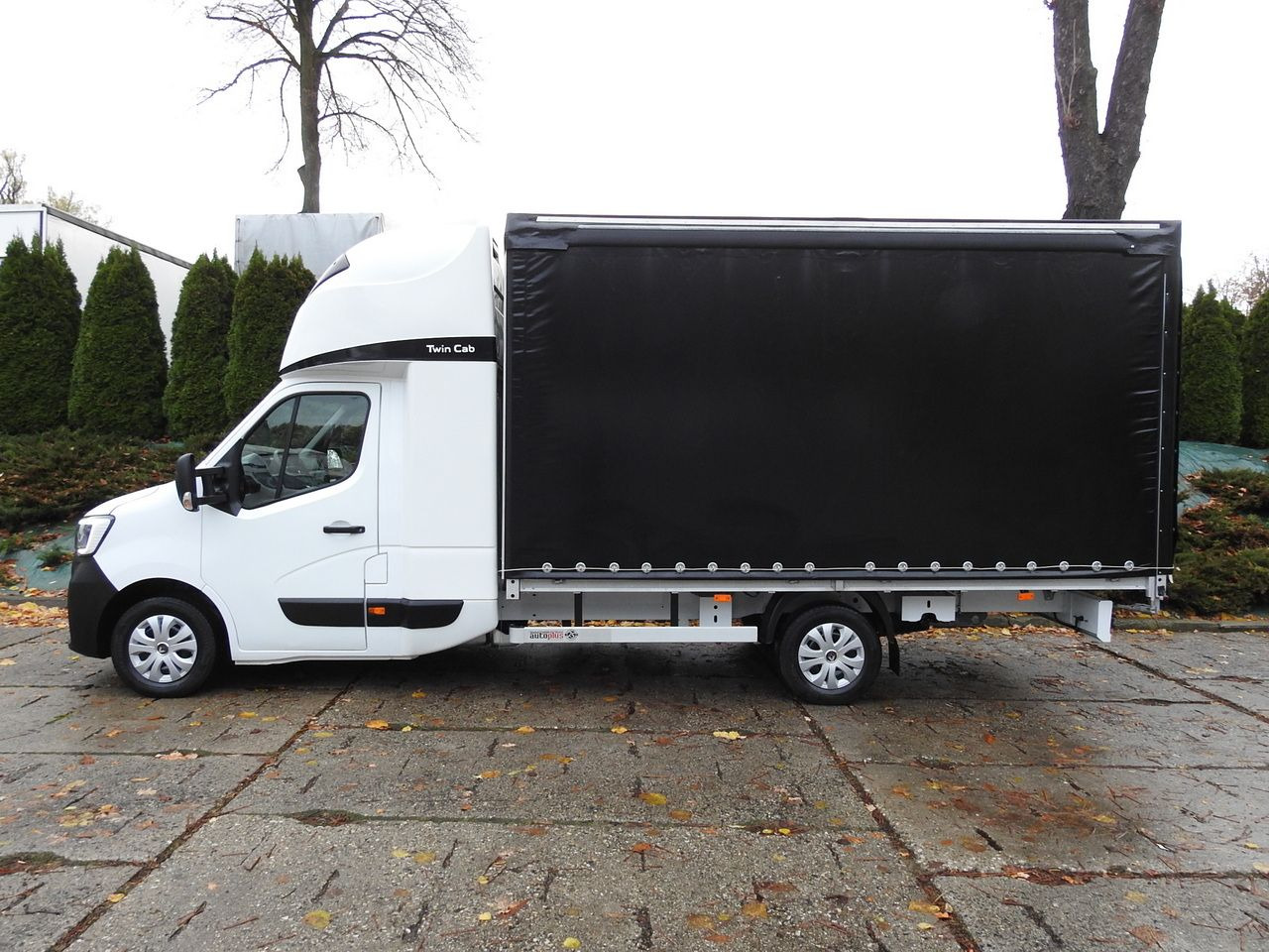 Curtain side van RENAULT MASTER: picture 9