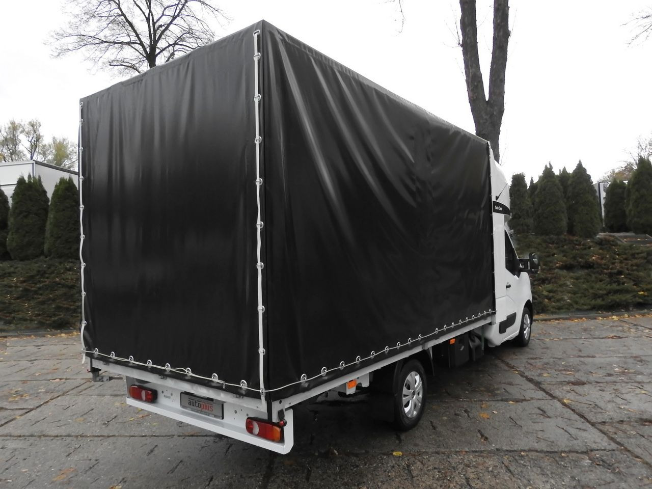 RENAULT MASTER - Curtain side van: picture 3 RENAULT MASTER - Curtain side van: picture 3