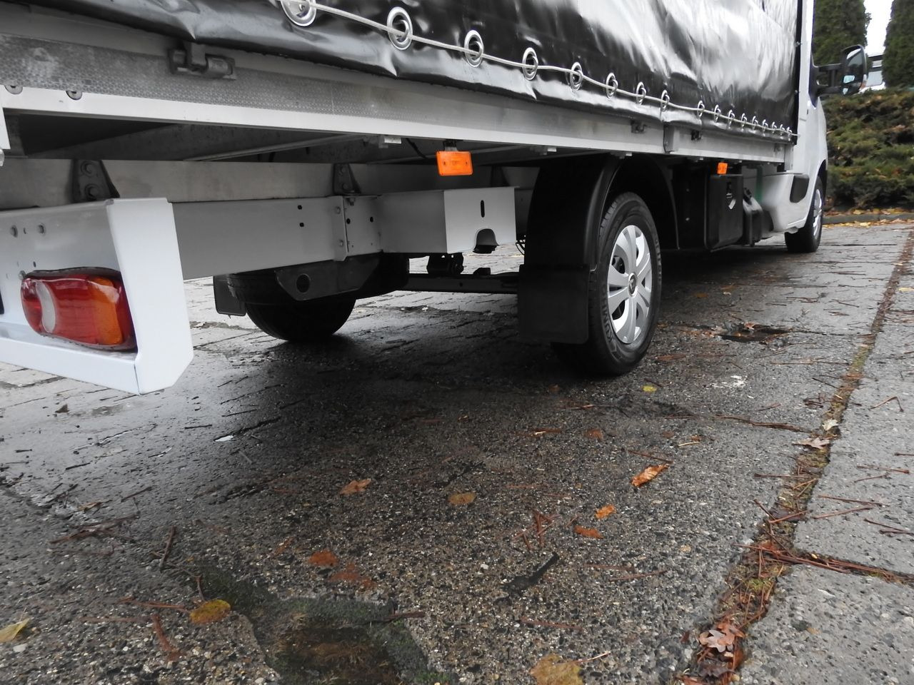 Curtain side van RENAULT MASTER: picture 17