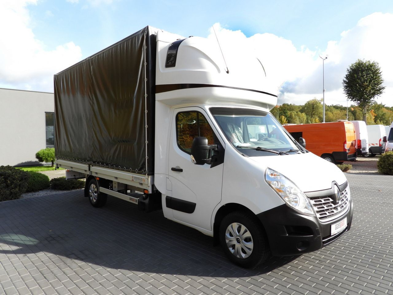 RENAULT MASTER TARPAULIN 10 PALLETS WEBASTO CRUISE CONTROL AIR CONDITIONING 170HP - Curtain side van: picture 4 RENAULT MASTER TARPAULIN 10 PALLETS WEBASTO CRUISE CONTROL AIR CONDITIONING 170HP - Curtain side van: picture 4