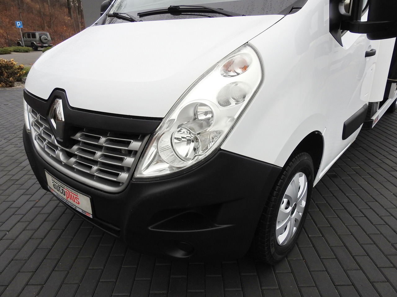 Curtain side van RENAULT MASTER TARPAULIN 10 PALLETS WEBASTO CRUISE CONTROL AIR CONDITIONING 170HP: picture 19 Curtain side van RENAULT MASTER TARPAULIN 10 PALLETS WEBASTO CRUISE CONTROL AIR CONDITIONING 170HP: picture 19