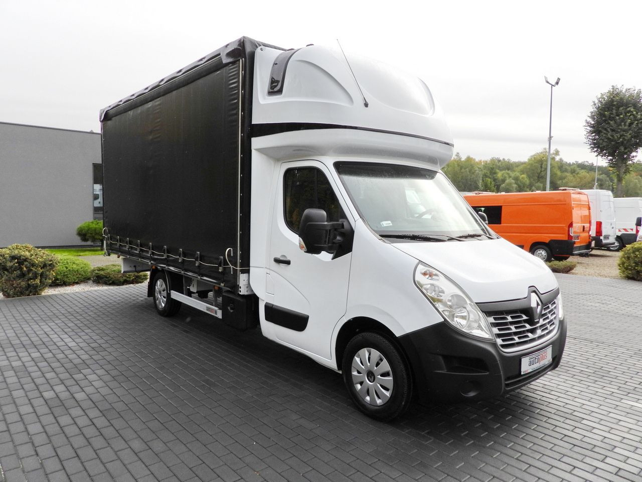RENAULT MASTER TARPAULIN 10 PALLETS WEBASTO CRUISE CONTROL AIR CONDITIONING  170HP - Curtain side van: picture 4 RENAULT MASTER TARPAULIN 10 PALLETS WEBASTO CRUISE CONTROL AIR CONDITIONING  170HP - Curtain side van: picture 4