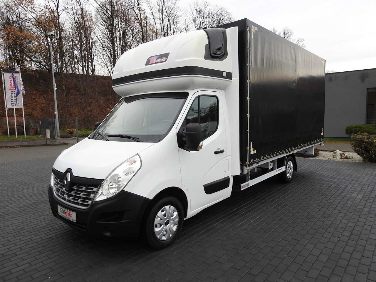Curtain side van RENAULT MASTER TARPAULIN 10 PALLETS WEBASTO CRUISE CONTROL AIR CONDITIONING 170HP: picture 6 Curtain side van RENAULT MASTER TARPAULIN 10 PALLETS WEBASTO CRUISE CONTROL AIR CONDITIONING 170HP: picture 6