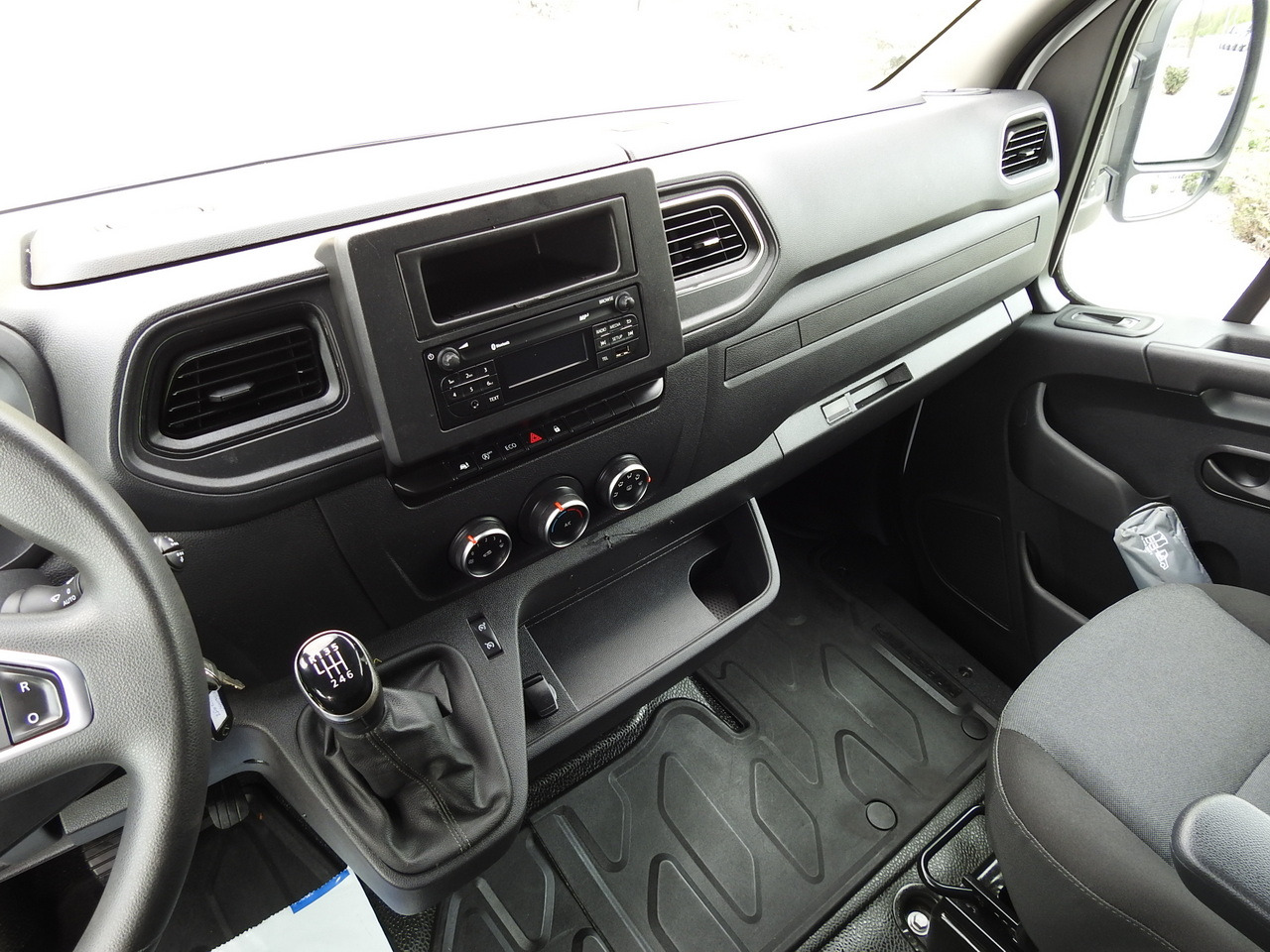 Curtain side van RENAULT MASTER TARPAULIN 10 PALLETS WEBASTO CRUISE CONTROL AIR CONDITIONING LED LIGHTS PNEUMATICS  165HP: picture 31