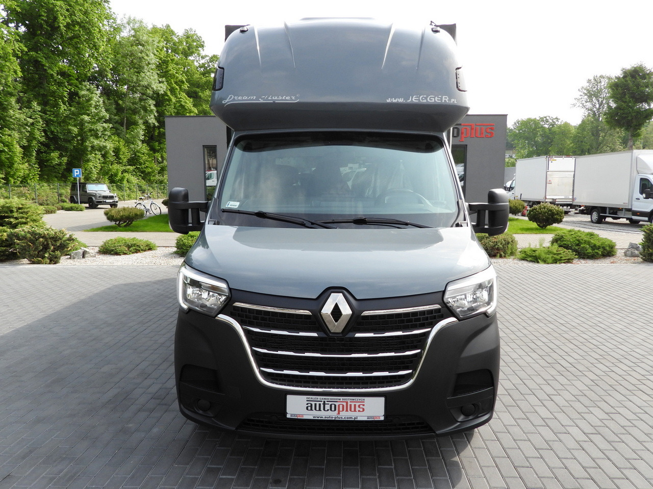RENAULT MASTER TARPAULIN 10 PALLETS WEBASTO CRUISE CONTROL LED LIGHTS PNEUMATICS AIR CONDITIONING 165HP - Curtain side van: picture 5 RENAULT MASTER TARPAULIN 10 PALLETS WEBASTO CRUISE CONTROL LED LIGHTS PNEUMATICS AIR CONDITIONING 165HP - Curtain side van: picture 5