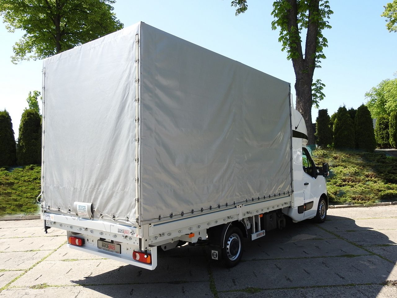 RENAULT MASTER TARPAULIN 8 PALLETS WEBASTO CRUISE CONTROL LED LIGHTS PNEUMATICS 165HP - Curtain side van: picture 3 RENAULT MASTER TARPAULIN 8 PALLETS WEBASTO CRUISE CONTROL LED LIGHTS PNEUMATICS 165HP - Curtain side van: picture 3