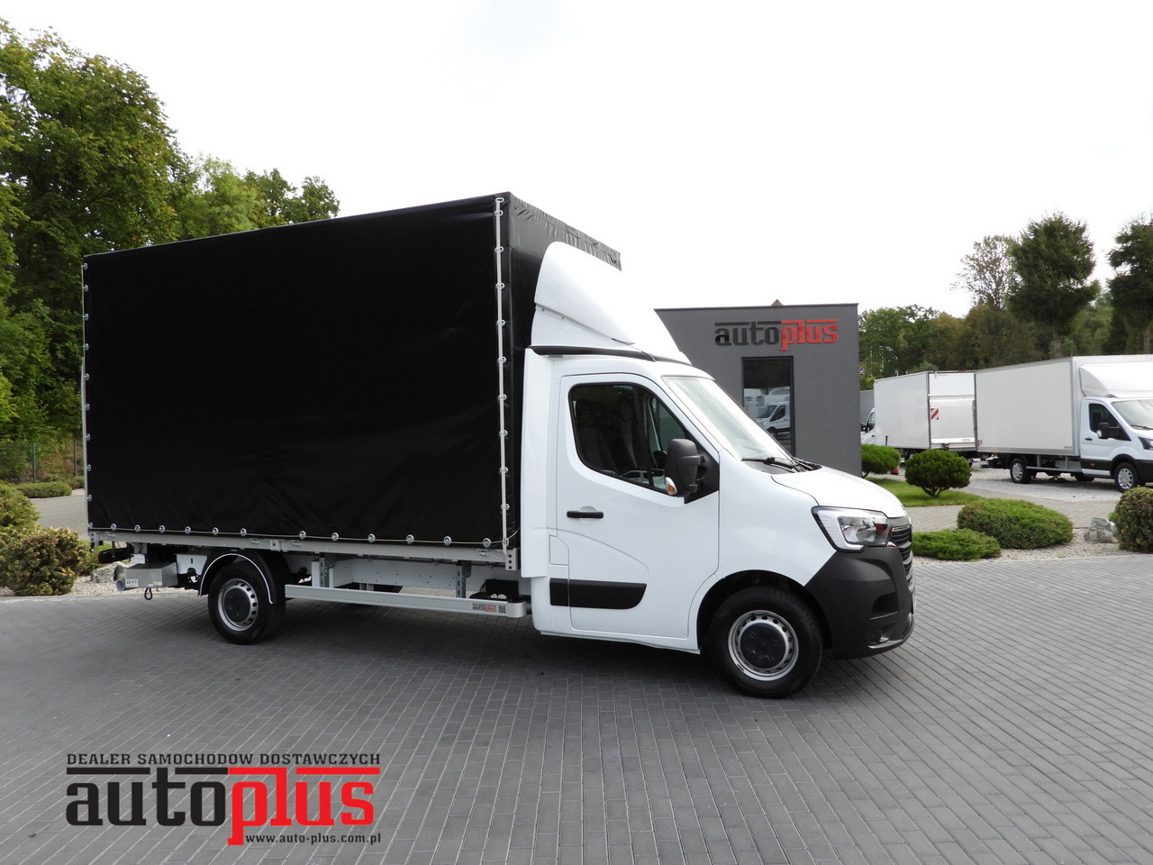 RENAULT MASTER TARPAULIN LIFT 8 PALLETS CRUISE CONTROL LED LIGHTS AIR CONDITIONING 145HP - Curtain side van: picture 1 RENAULT MASTER TARPAULIN LIFT 8 PALLETS CRUISE CONTROL LED LIGHTS AIR CONDITIONING 145HP - Curtain side van: picture 1