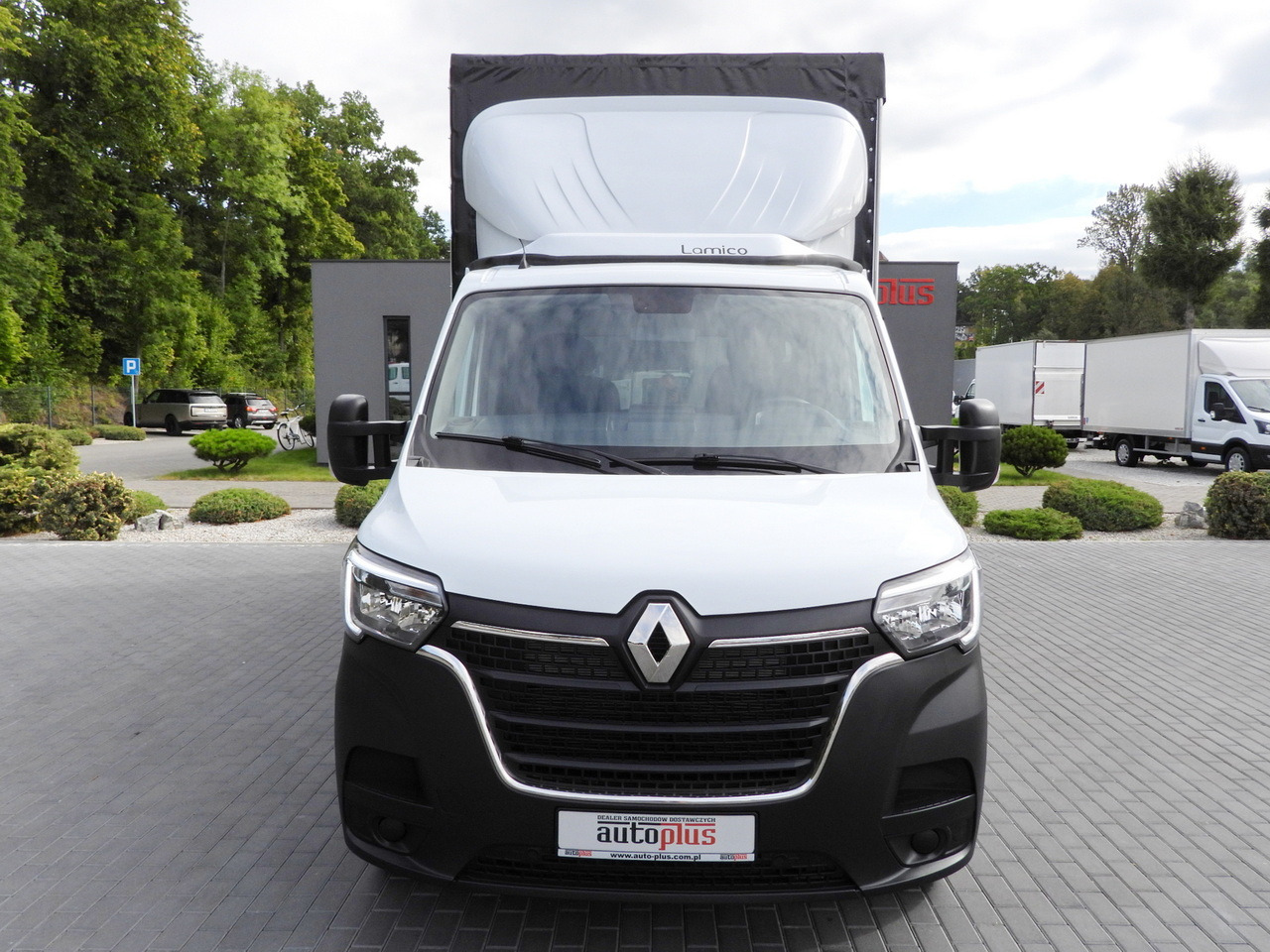 RENAULT MASTER TARPAULIN LIFT 8 PALLETS CRUISE CONTROL LED LIGHTS AIR CONDITIONING  145HP - Curtain side van: picture 5 RENAULT MASTER TARPAULIN LIFT 8 PALLETS CRUISE CONTROL LED LIGHTS AIR CONDITIONING  145HP - Curtain side van: picture 5