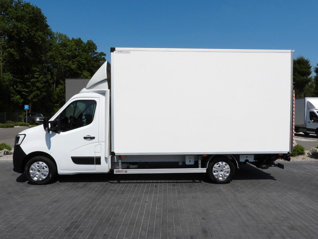 Box van Renault MASTER  KOFFER AUFZUG 8 PALETTEN TEMPOMAT LED: picture 9