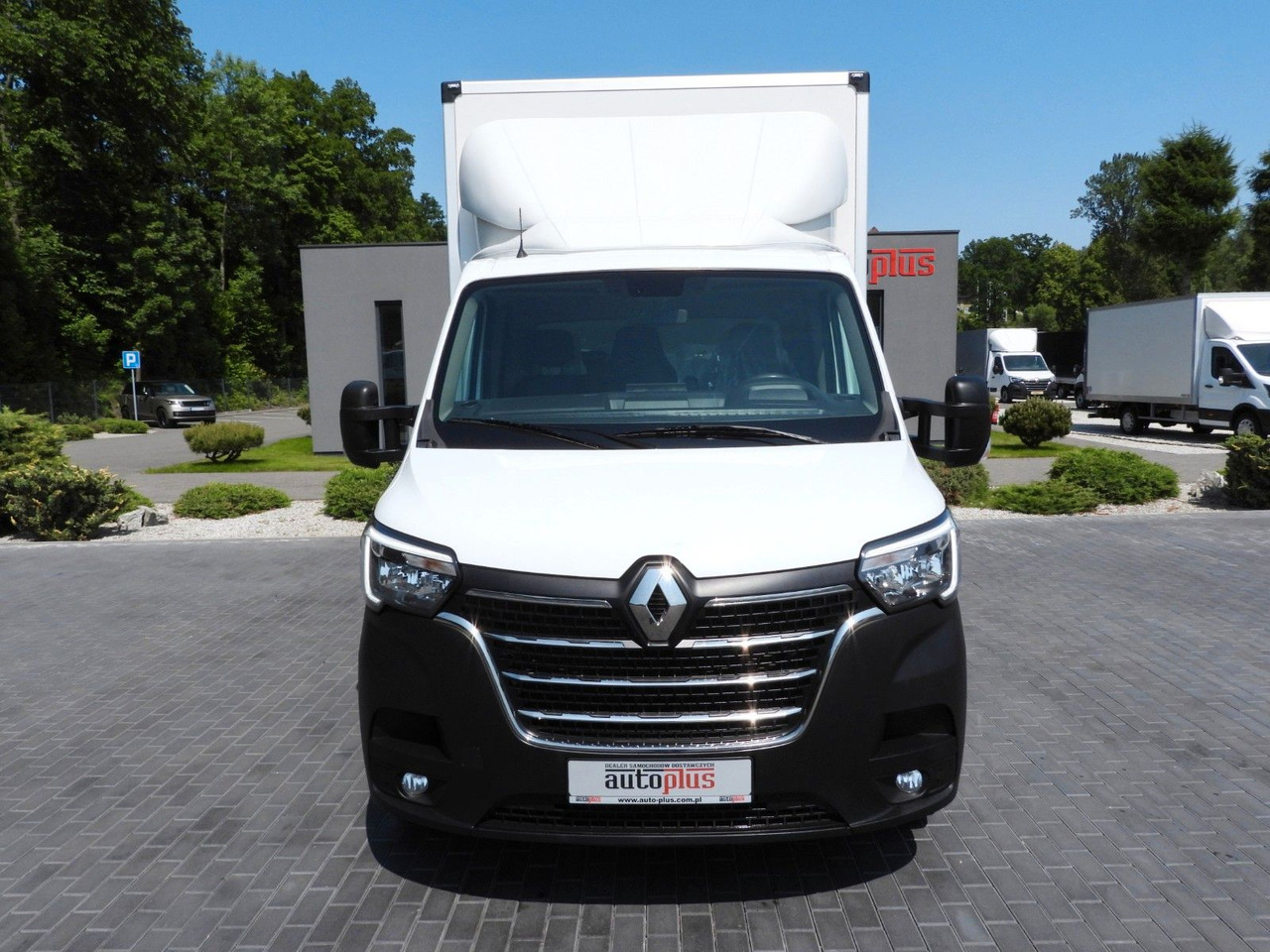 Renault MASTER KOFFER AUFZUG 8 PALETTEN TEMPOMAT LED - Box van: picture 5 Renault MASTER KOFFER AUFZUG 8 PALETTEN TEMPOMAT LED - Box van: picture 5