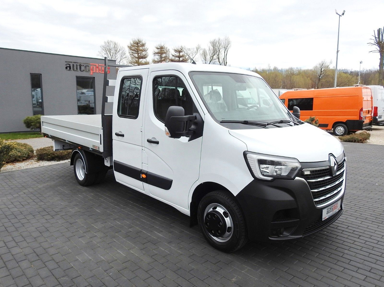 Renault MASTER PRITSCHE DOPPELKABINE DOKA 7 SITZE A/C - Flatbed van, Combi van: picture 3 Renault MASTER PRITSCHE DOPPELKABINE DOKA 7 SITZE A/C - Flatbed van, Combi van: picture 3