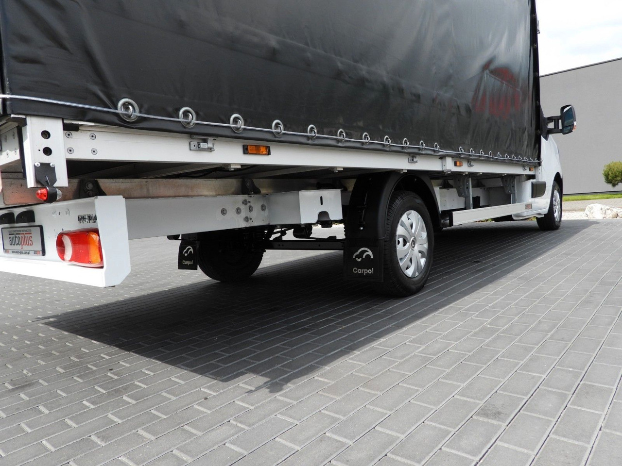 Curtain side van Renault MASTER  PRITSCHE PLANE 10 PALETTEN TEMPOMAT: picture 16