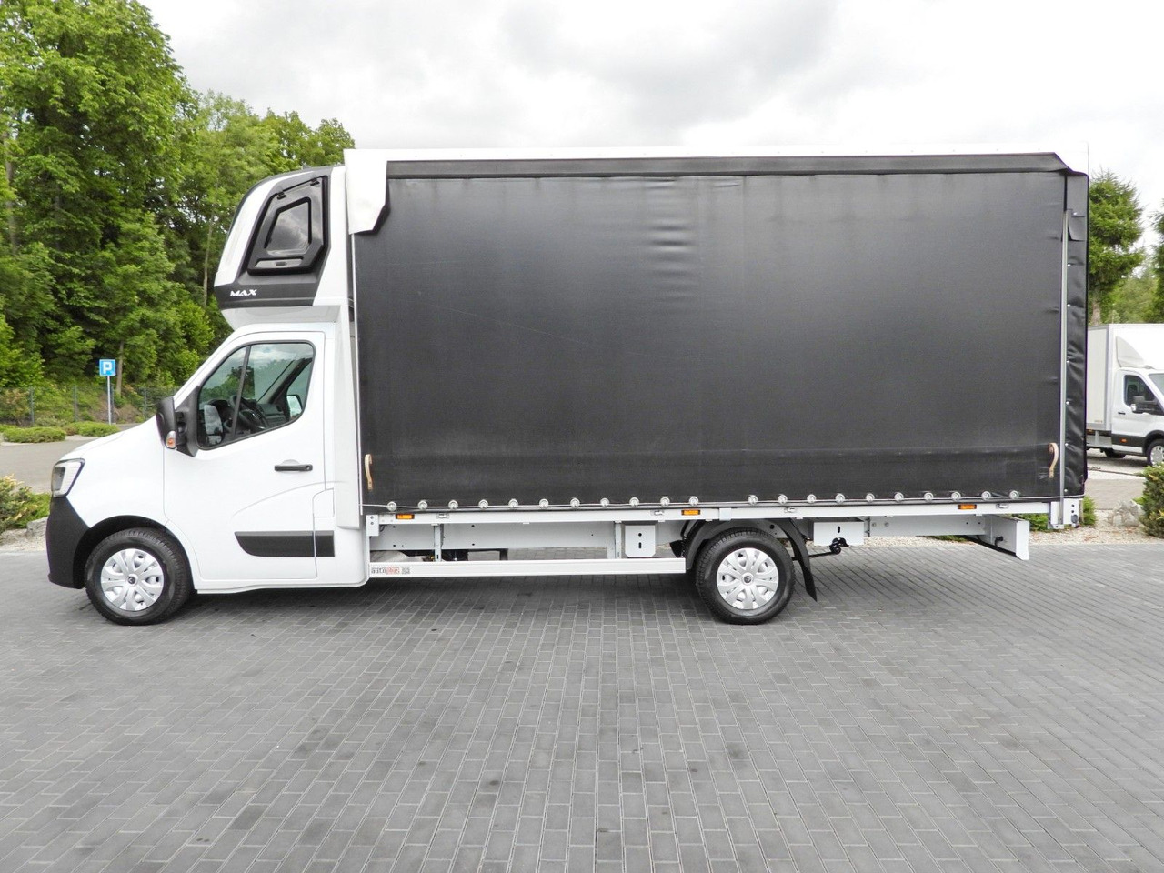 Curtain side van Renault MASTER  PRITSCHE PLANE 10 PALETTEN TEMPOMAT: picture 9
