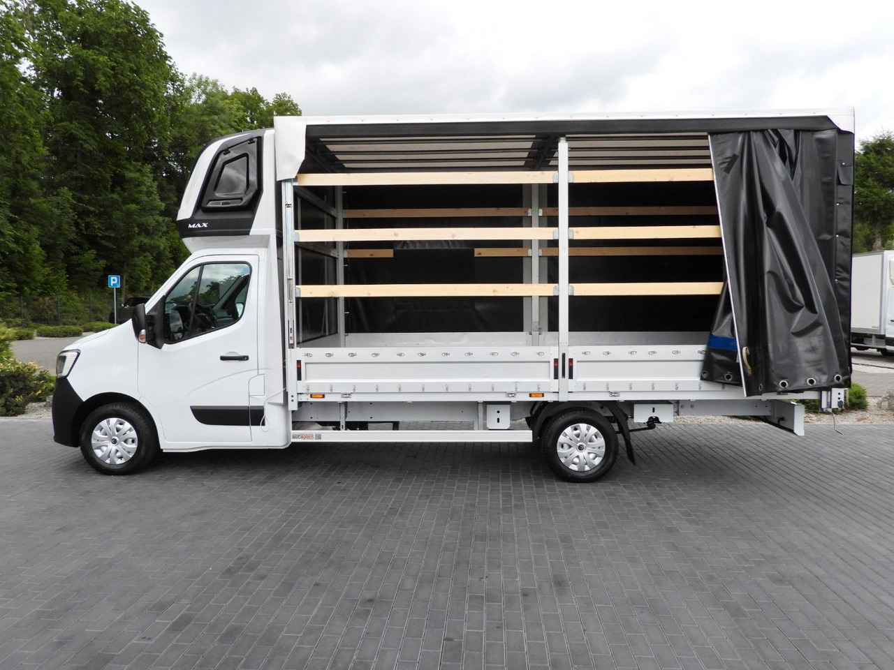 Curtain side van Renault MASTER  PRITSCHE PLANE 10 PALETTEN TEMPOMAT: picture 8