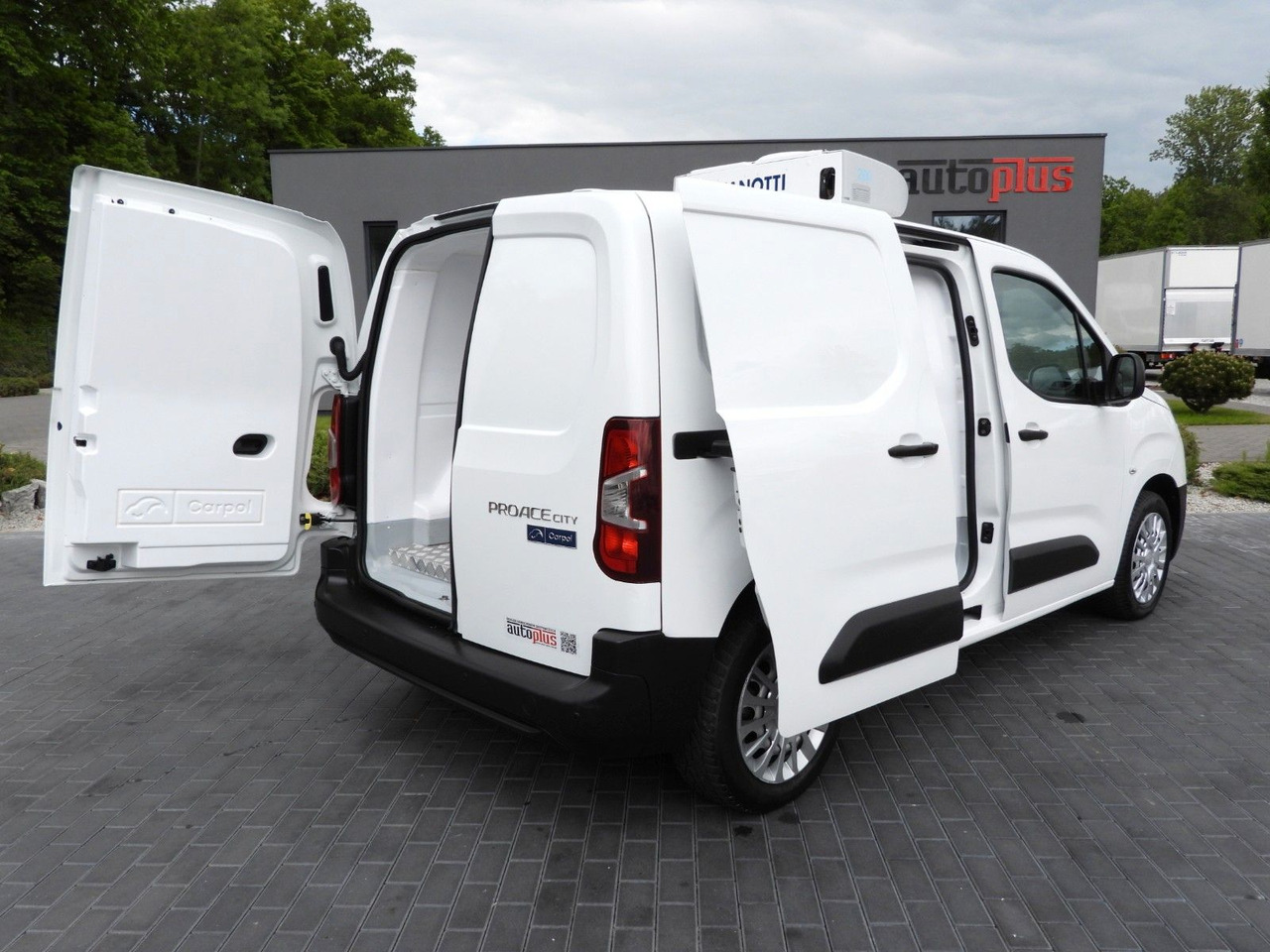 Toyota PROACE CITY KÜHLKASTENWAGEN -15*C TEMPOMAT A/C - Refrigerated van: picture 3 Toyota PROACE CITY KÜHLKASTENWAGEN -15*C TEMPOMAT A/C - Refrigerated van: picture 3