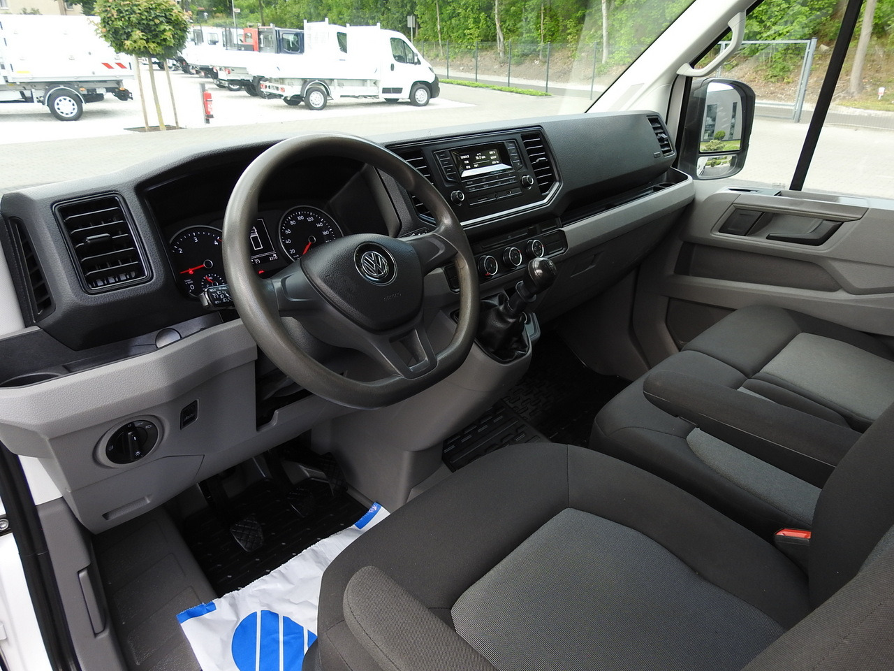 VOLKSWAGEN CRAFTER TIPPER CRUISE CONTROL 100HP - Tipper van: picture 2 VOLKSWAGEN CRAFTER TIPPER CRUISE CONTROL 100HP - Tipper van: picture 2