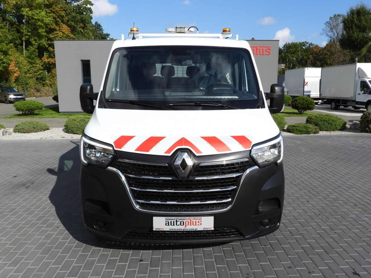 RENAULT MASTER TIPPER DOUBLE CABIN DOKA 6 SEATS CRUISE CONTROL LED LIGHTS TWIN WHEELS AIR CONDITIONING 165HP - Van: picture 5 RENAULT MASTER TIPPER DOUBLE CABIN DOKA 6 SEATS CRUISE CONTROL LED LIGHTS TWIN WHEELS AIR CONDITIONING 165HP - Van: picture 5