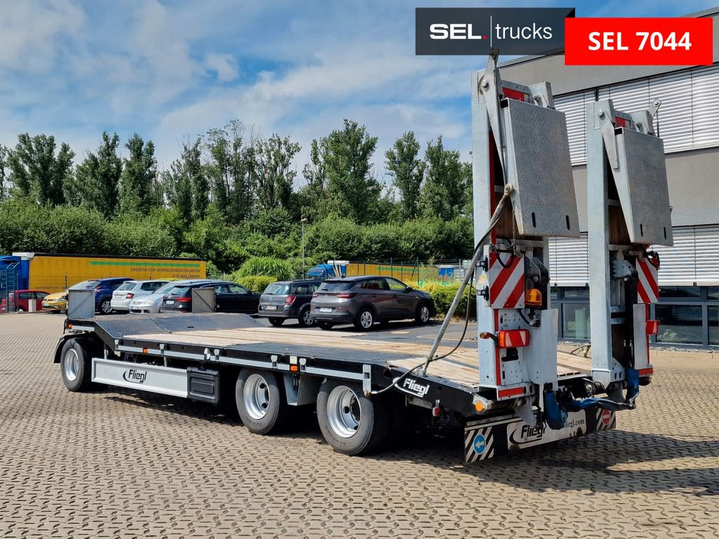 Low loader trailer Fliegl DTS 300 / Rampen: picture 7