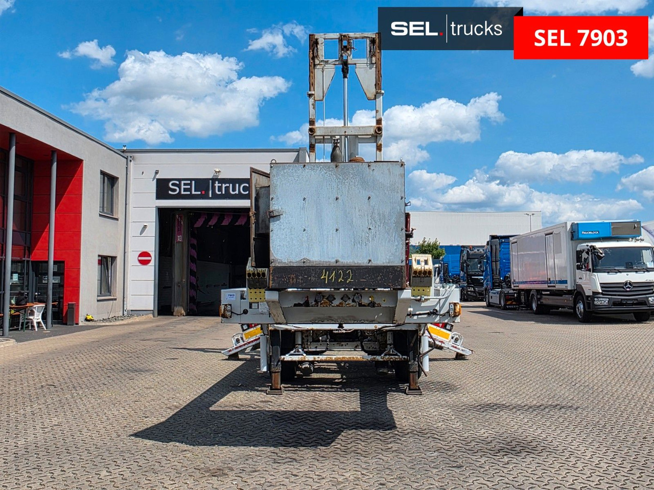 Hüffermann HSF 35.06L / Silosteller / Liftachse - Tipper semi-trailer: picture 2 Hüffermann HSF 35.06L / Silosteller / Liftachse - Tipper semi-trailer: picture 2