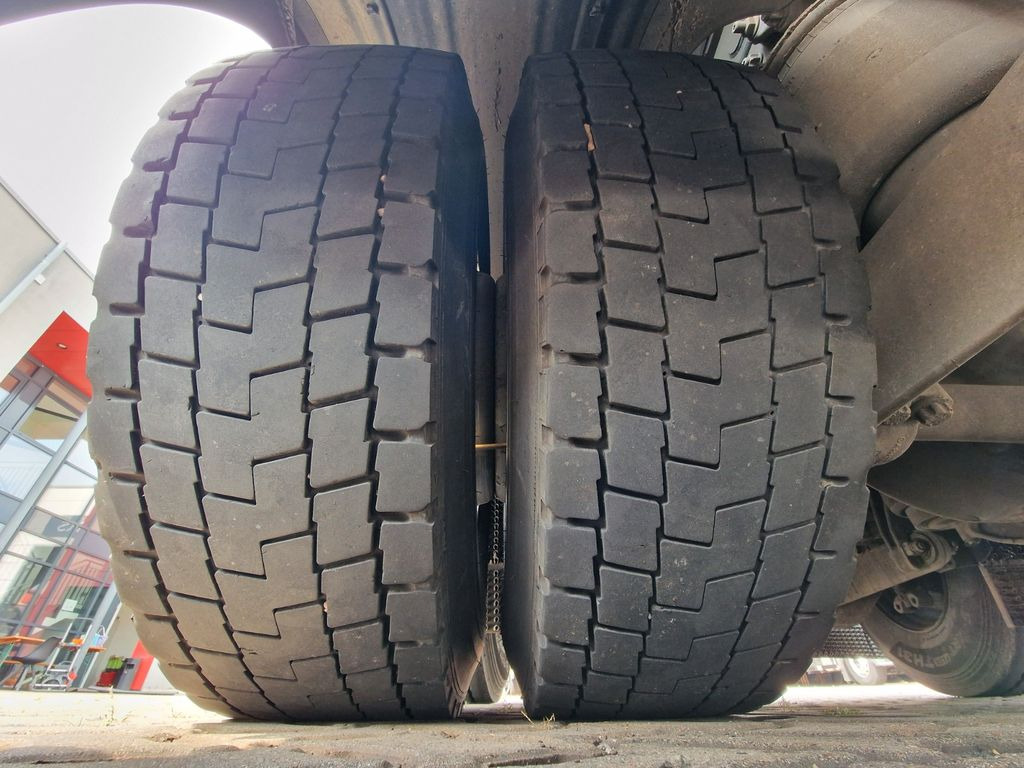 Tipper Mercedes-Benz Actros 2545 / Tierkadaver / mit Waage: picture 29