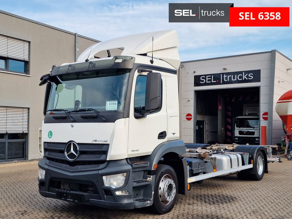 Mercedes-Benz Antos 1840 / Ladebordwand / Retarder - Container transporter/ Swap body truck: picture 1 Mercedes-Benz Antos 1840 / Ladebordwand / Retarder - Container transporter/ Swap body truck: picture 1