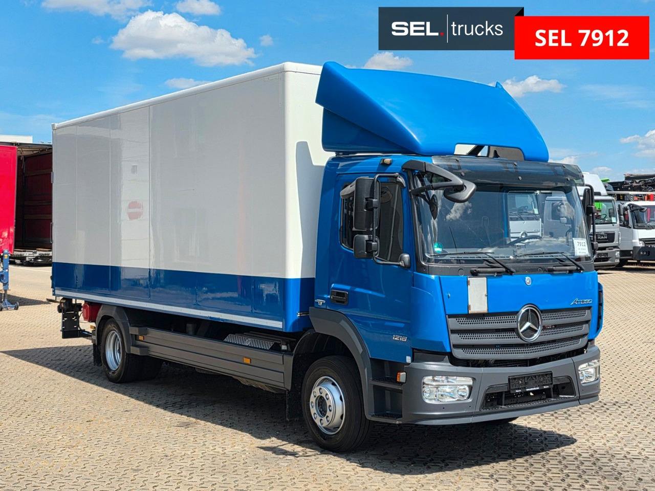 Mercedes-Benz Atego 1218 / Ladebordwand - Box truck: picture 3 Mercedes-Benz Atego 1218 / Ladebordwand - Box truck: picture 3