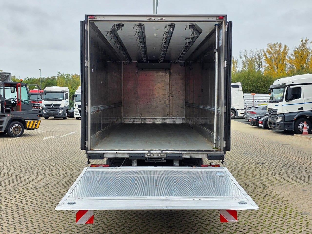 Mercedes-Benz Atego 1523 / LBW / ROHRBAHN/ Carrier - Refrigerator truck: picture 1 Mercedes-Benz Atego 1523 / LBW / ROHRBAHN/ Carrier - Refrigerator truck: picture 1