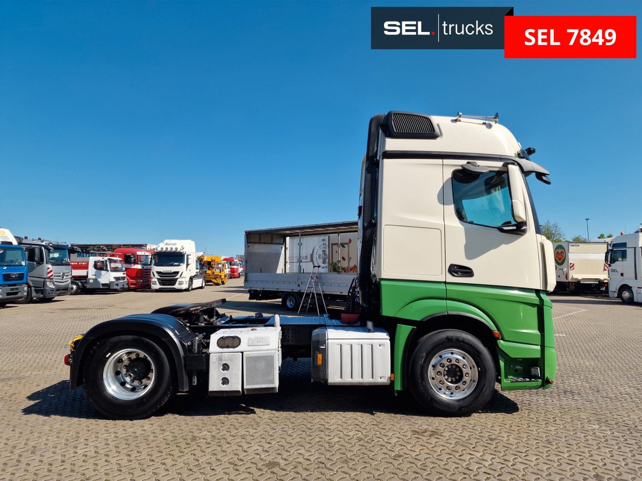 Mercedes-Benz Actros 1846 / Retarder / Kompressor / 6D - Tractor unit: picture 4 Mercedes-Benz Actros 1846 / Retarder / Kompressor / 6D - Tractor unit: picture 4