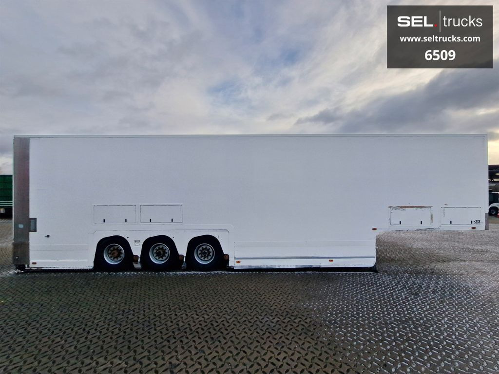 Van Eck PT-3Z / Doppelstock / Mega Van Eck PT-3Z / Doppelstock / Mega - Closed box semi-trailer: picture 4 Van Eck PT-3Z / Doppelstock / Mega Van Eck PT-3Z / Doppelstock / Mega - Closed box semi-trailer: picture 4