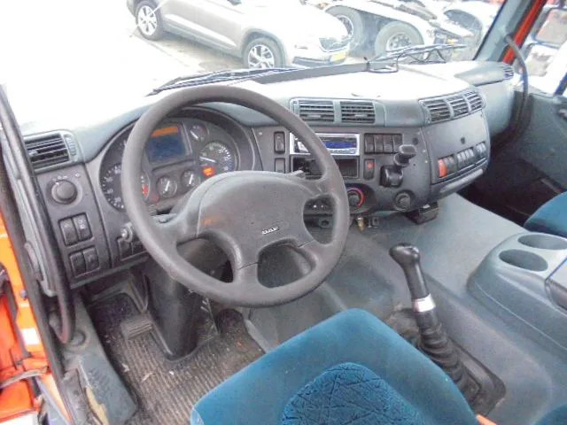 Box truck DAF CF 180: picture 8
