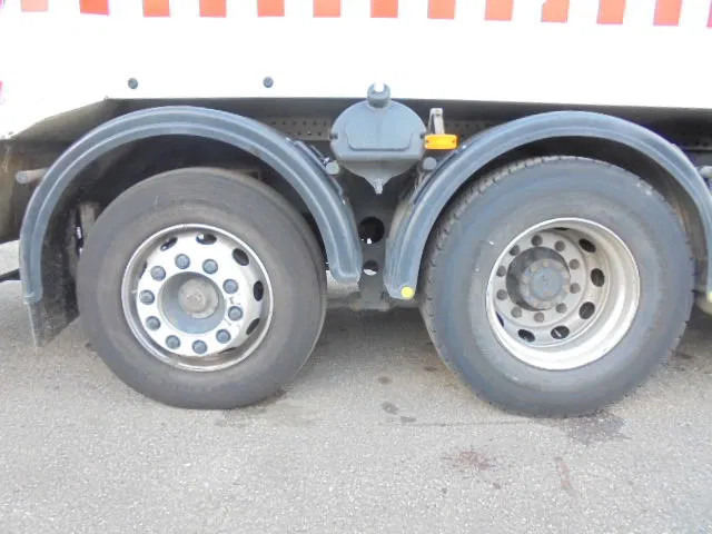 Garbage truck DAF CF 75.250 6X2: picture 8