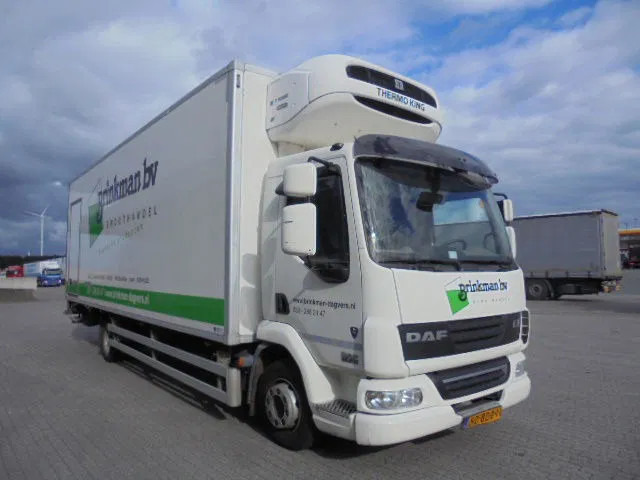 DAF LF 45 210 NL TRUCK - Refrigerator truck: picture 3 DAF LF 45 210 NL TRUCK - Refrigerator truck: picture 3