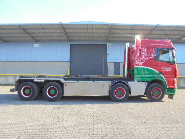 Hook lift truck DAF XF 105 410 FAD 8X4 STEEL SUSPENSION: picture 6