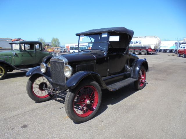 Ford Model T RUNABOUT - Sedan: picture 1 Ford Model T RUNABOUT - Sedan: picture 1