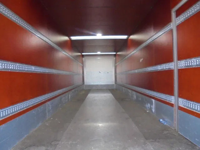 Hertoghs LPRS9 NL KENTEKEN - Closed box semi-trailer: picture 5 Hertoghs LPRS9 NL KENTEKEN - Closed box semi-trailer: picture 5