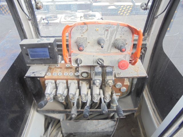 Truck mounted aerial platform Hino 700 6X4: picture 11