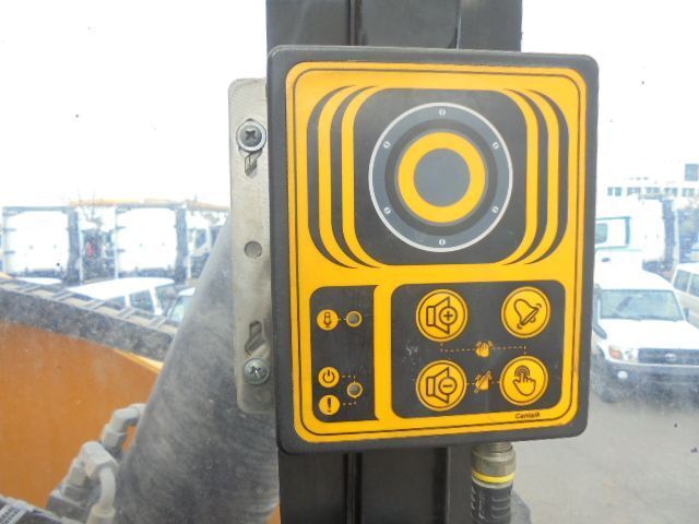 Truck mounted aerial platform Hino 700 6X4: picture 12