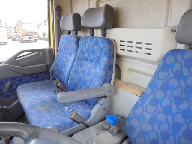 Box truck Iveco Eurocargo 75E15: picture 7 Box truck Iveco Eurocargo 75E15: picture 7