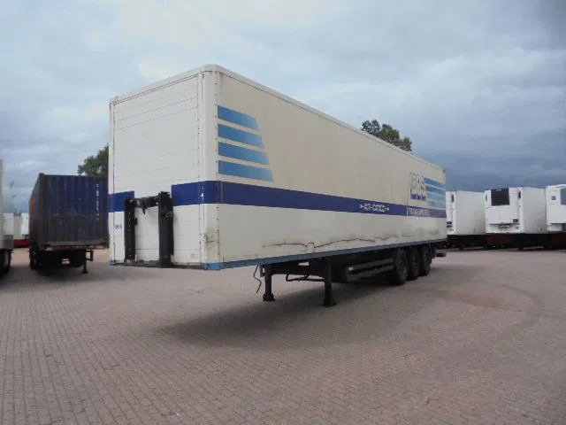 Kögel S***24 - Closed box semi-trailer: picture 1 Kögel S***24 - Closed box semi-trailer: picture 1