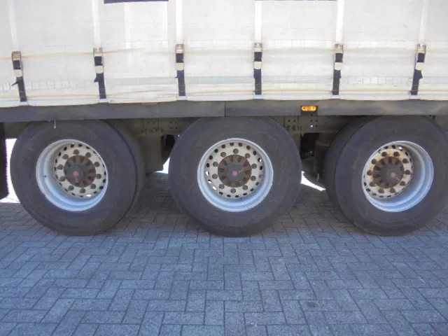 LAG O-3-GT 01 NL TRAILER - Curtainsider semi-trailer: picture 5 LAG O-3-GT 01 NL TRAILER - Curtainsider semi-trailer: picture 5