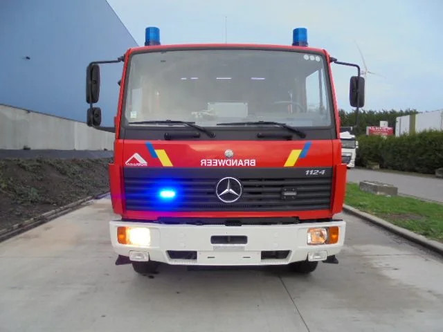 Mercedes-Benz 1124 F - Fire truck: picture 2 Mercedes-Benz 1124 F - Fire truck: picture 2
