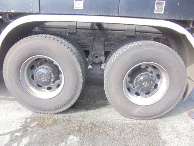 Vacuum truck Mercedes-Benz Actros 4141K MEGA VAC: picture 18