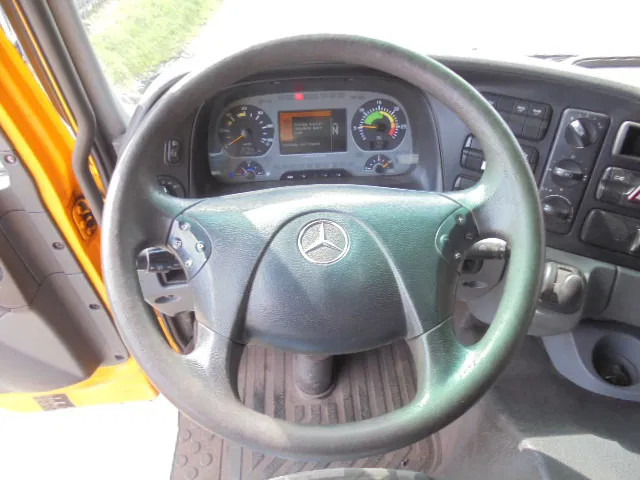 Vacuum truck Mercedes-Benz Actros 4141K MEGA VAC: picture 9