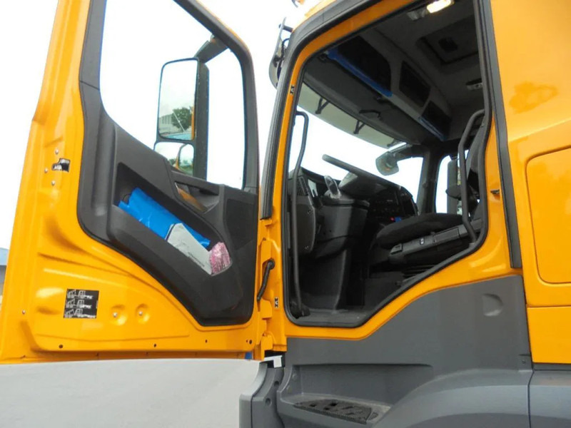 New Cab chassis truck Mercedes-Benz Arocs AROCS 2848 6X2: picture 17